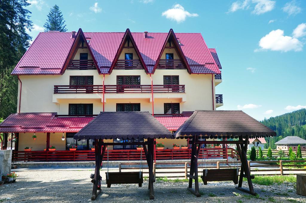 Pensiunea Sami Gura Humorului Exterior foto